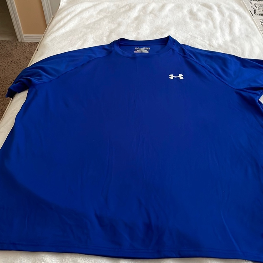 Mens sport tshirt